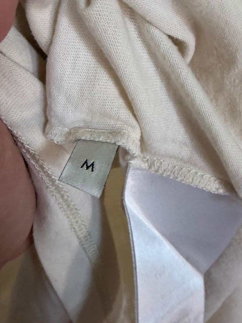 Gucci Mens Cream Cotton Stencil Logo Shoulder T-Shirt Made in Italy Size M — photo 3