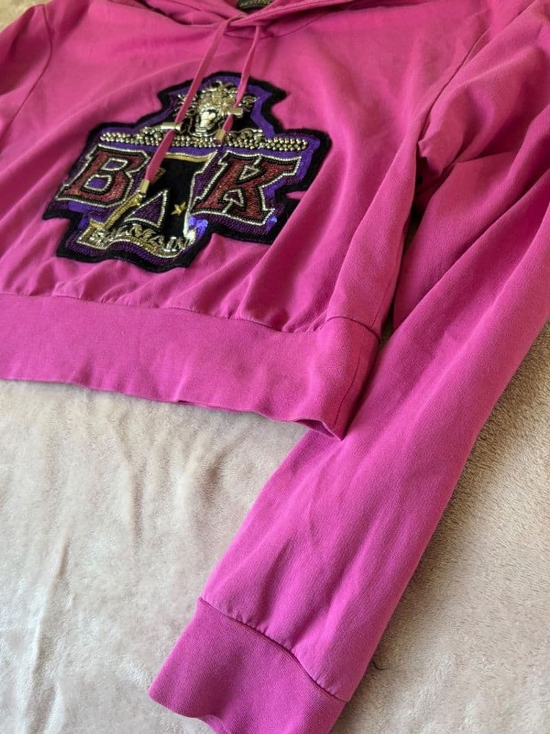 Balmain x Beyonce BAK Pink Cropped Hoodie Sequin Crest Womens Small — photo 4
