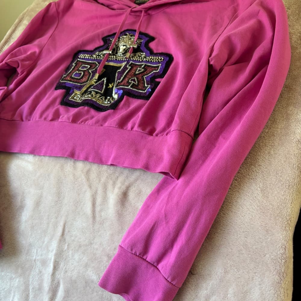 Balmain x Beyonce BAK Pink Cropped Hoodie Sequin Crest Womens Small — photo 4