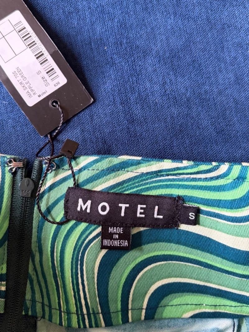 Motel Rocks Ima Skirt 70s Ripple Green Psychedelic Swirl Mini Skirt Womens Small — photo 1