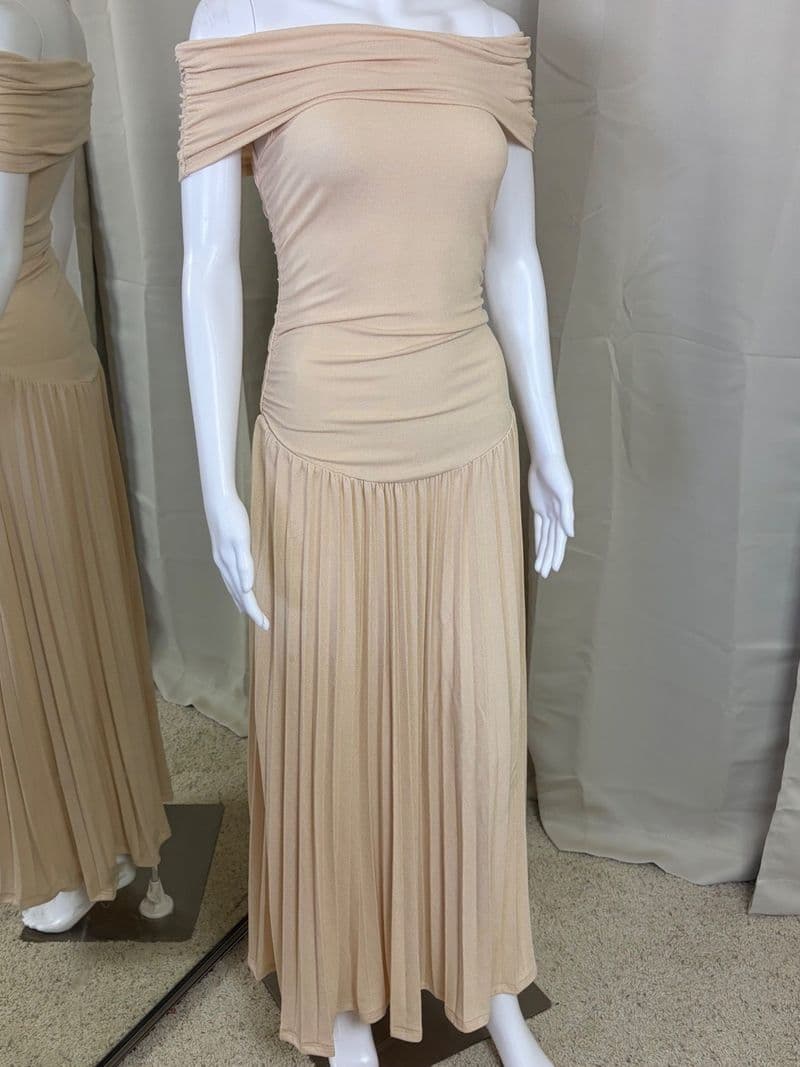 Lioness Off The Shoulder Ruched Pleated Maxi Dress Champagne Gold XS Australian — photo 1