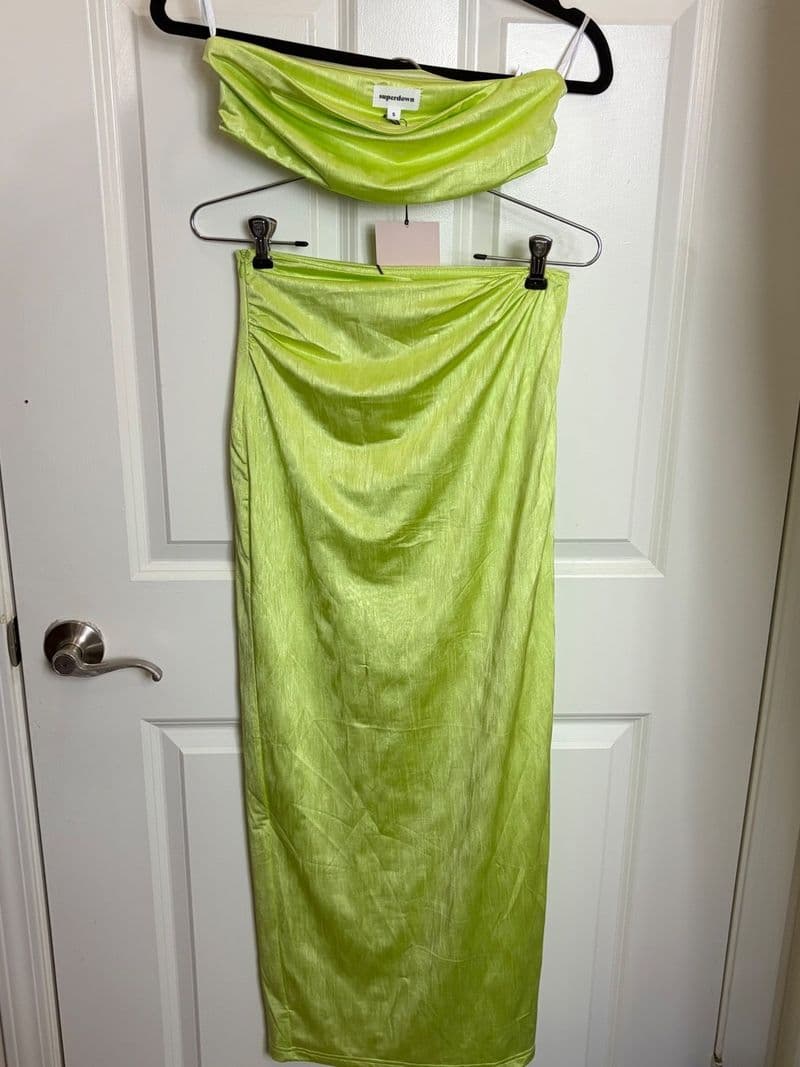 superdown Lime Green 2 Piece Set Bandeau Crop Top Ruched Midi Skirt Small — photo 1