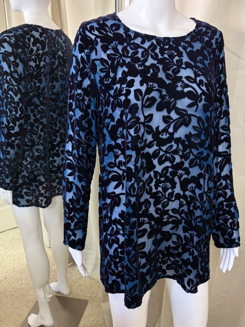 Laura Ashley Silk Blend Devore Burnout Velvet Floral Tunic Top Navy Blue Small — photo 1