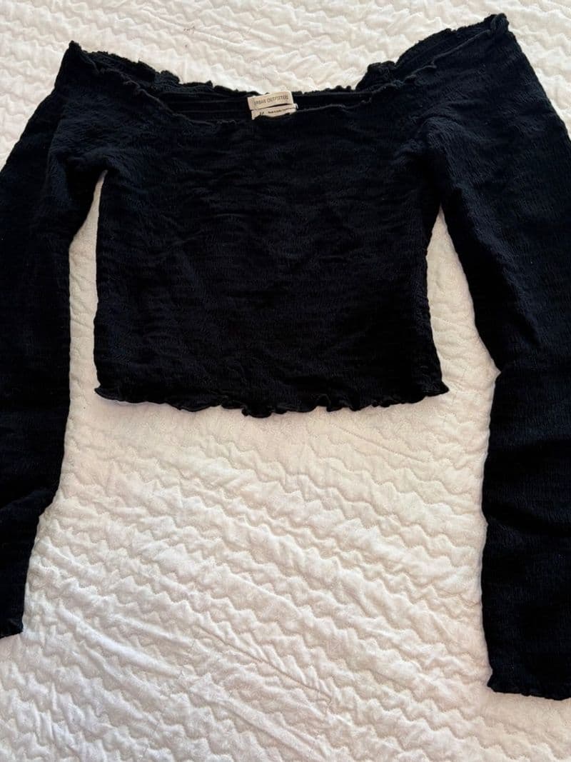Urban Outfitters Smocked Off Shoulder Crop Top Black Long Sleeve Lettuce Edge S — photo 1