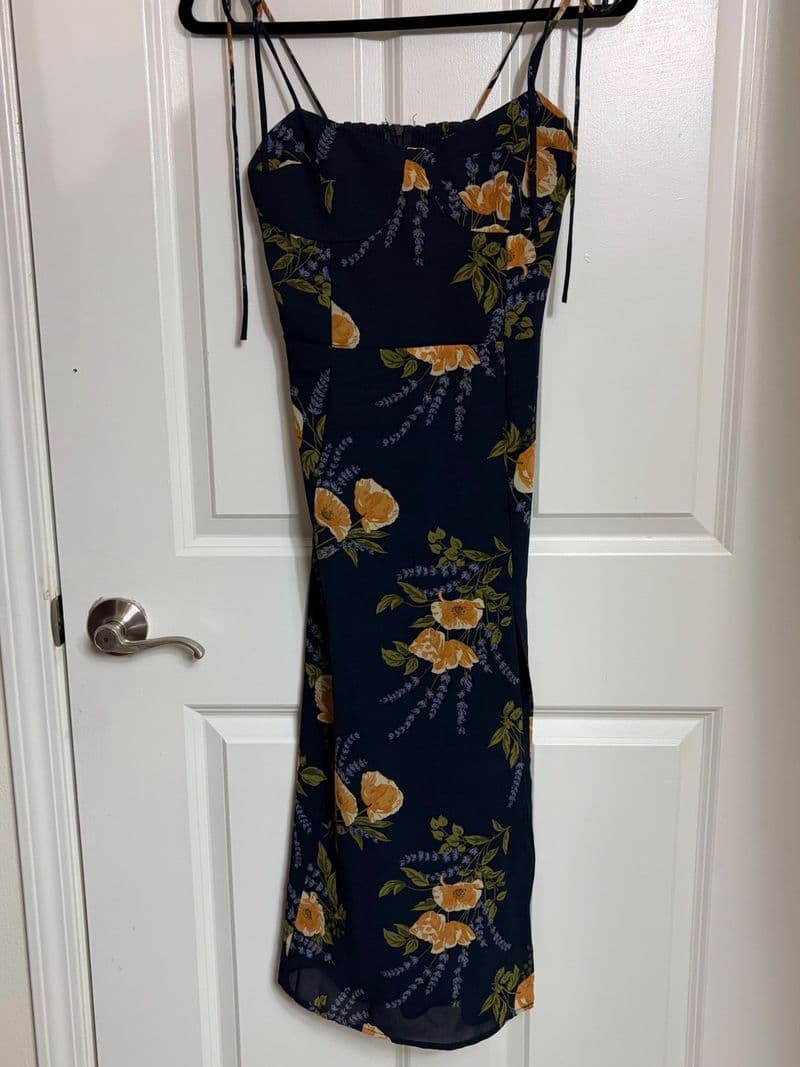 Sundays Navy Blue Floral Bustier Midi Dress Tie Shoulder Smocked Back Size M — photo 1