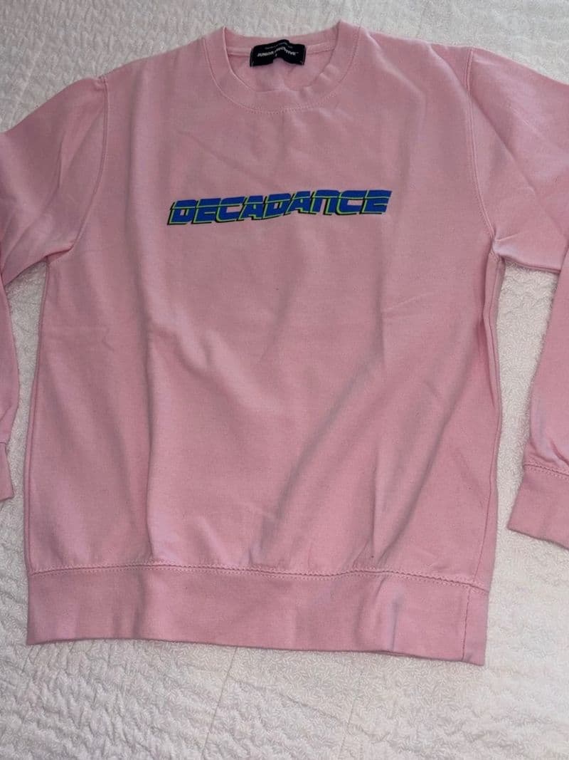 Junior Executive Decadance Pink Graphic Crewneck Sweatshirt Mens Small — photo 1