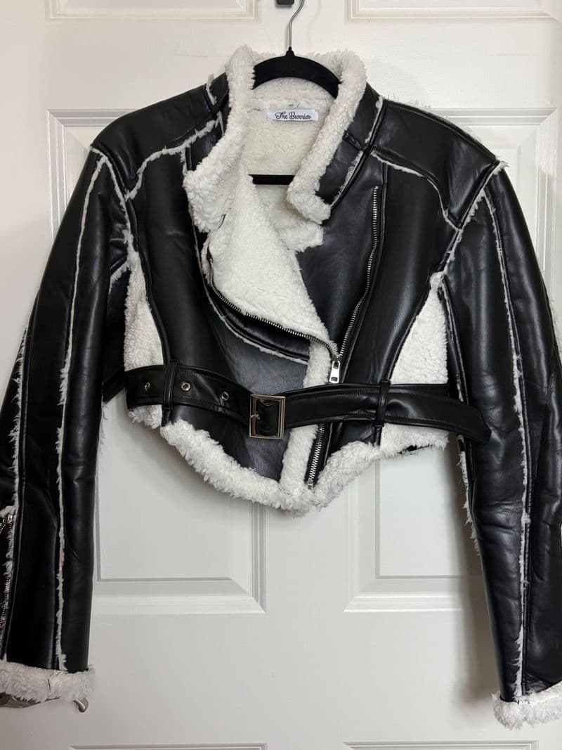 The Bunnies Dream Architect Black Faux Leather Cropped Shearling Aviator Jacket — photo 1