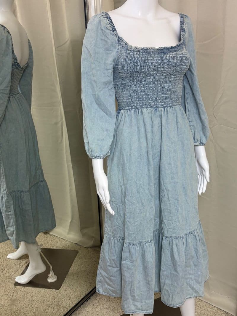Gap Light Wash Denim Smocked Midi Dress Square Neck Puff Sleeve Blue XXS — photo 1