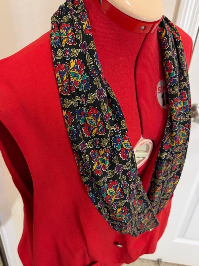 Leslie Fay Vintage Red Vest Floral Shawl Collar Double Breasted Rayon Size 38 — photo 2