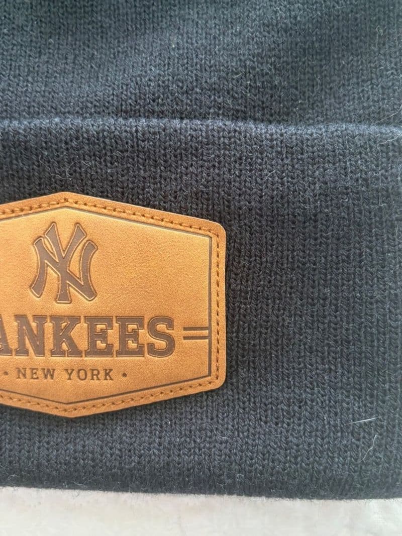 47 Brand New York Yankees Rawhide Cuff Knit Beanie Black MLB Hat — photo 1