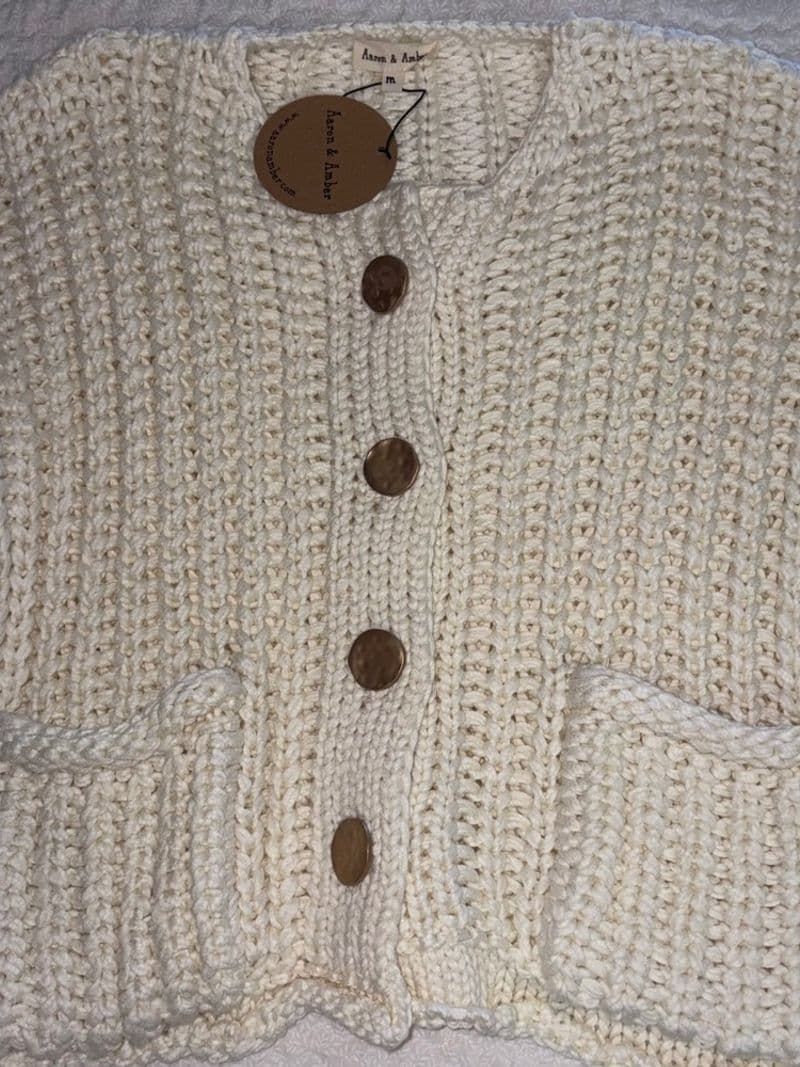 Aaron & Amber Cream Chunky Knit Button Front Cardigan Sweater Ivory M NWT — photo 1