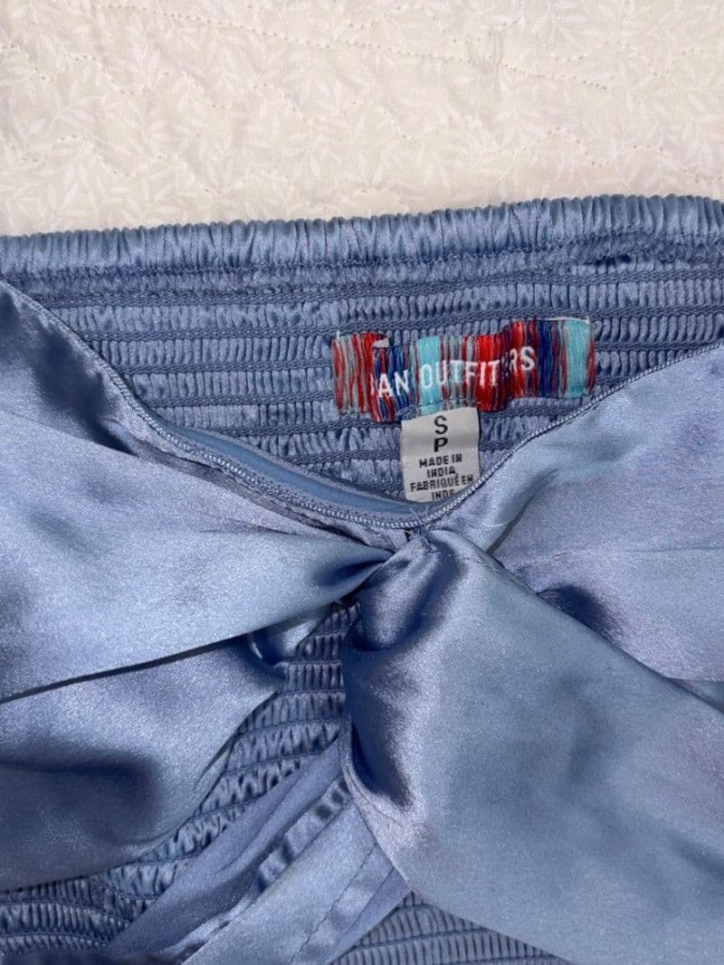 Urban Outfitters Blue Satin Puff Sleeve Smocked Tie Front Crop Top Small — photo 1
