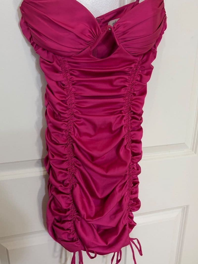 Oh Polly Hot Pink Ruched Satin Mini Dress Sweetheart Neckline US 6 — photo 1