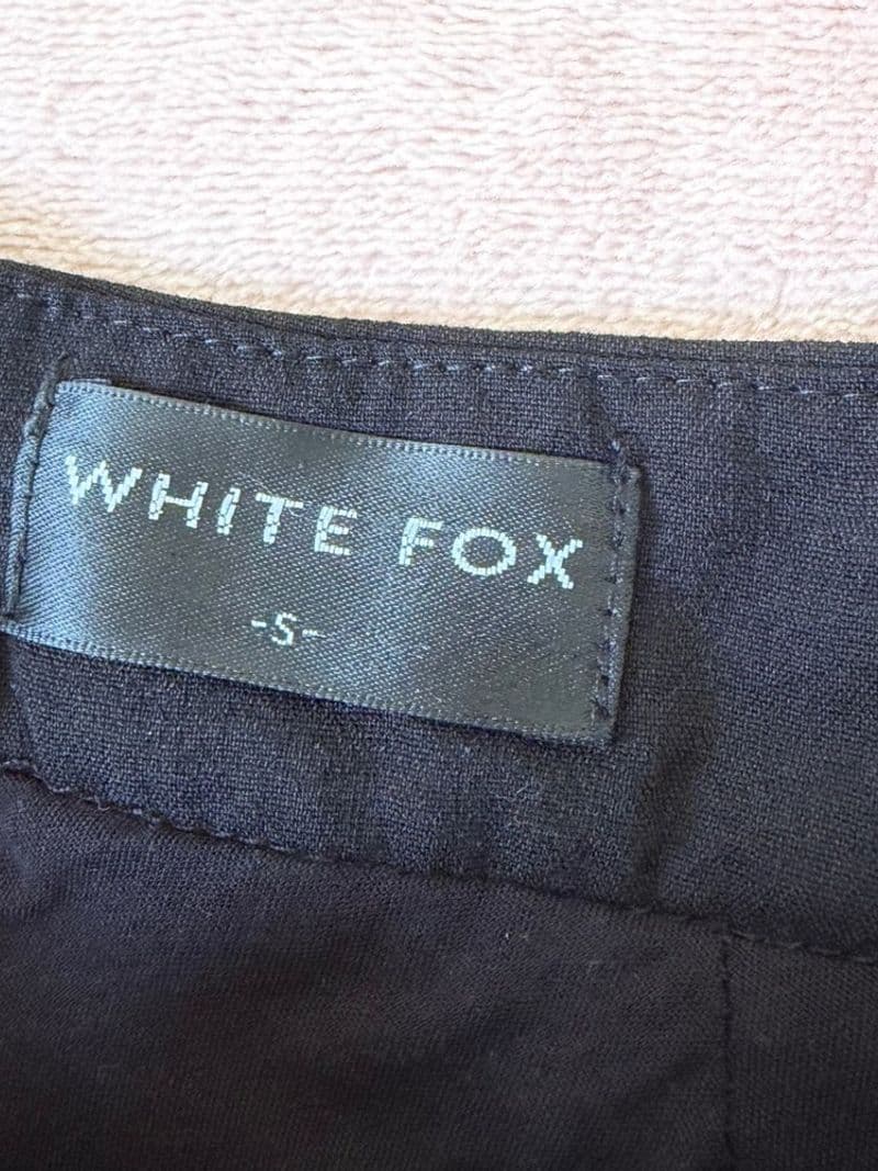 White Fox Black Mini Skirt with Front Slit Size Small A-Line Casual Chic — photo 1
