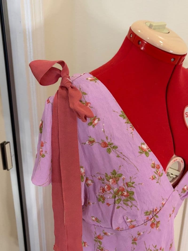 Cottagecore Lavender Floral V-Neck Mini Dress with Shoulder Ties Size Small — photo 1