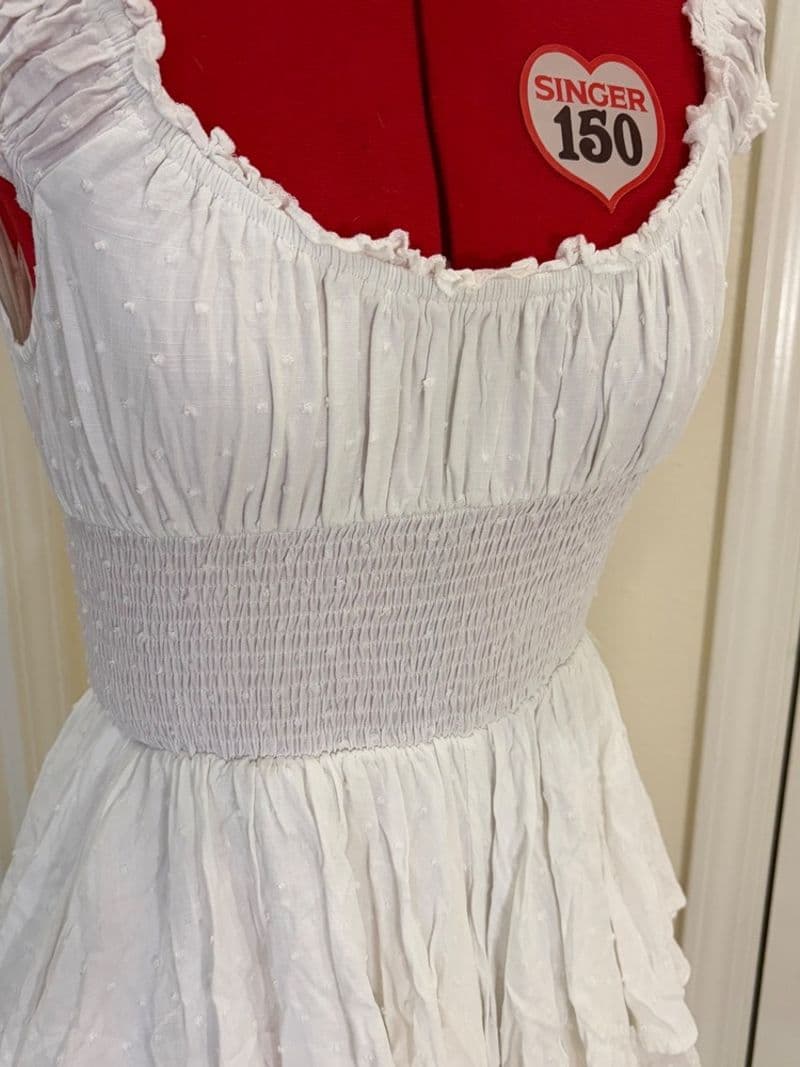 Princess Polly White Swiss Dot Smocked Tiered Ruffle Romper Womens Size 4 — photo 1