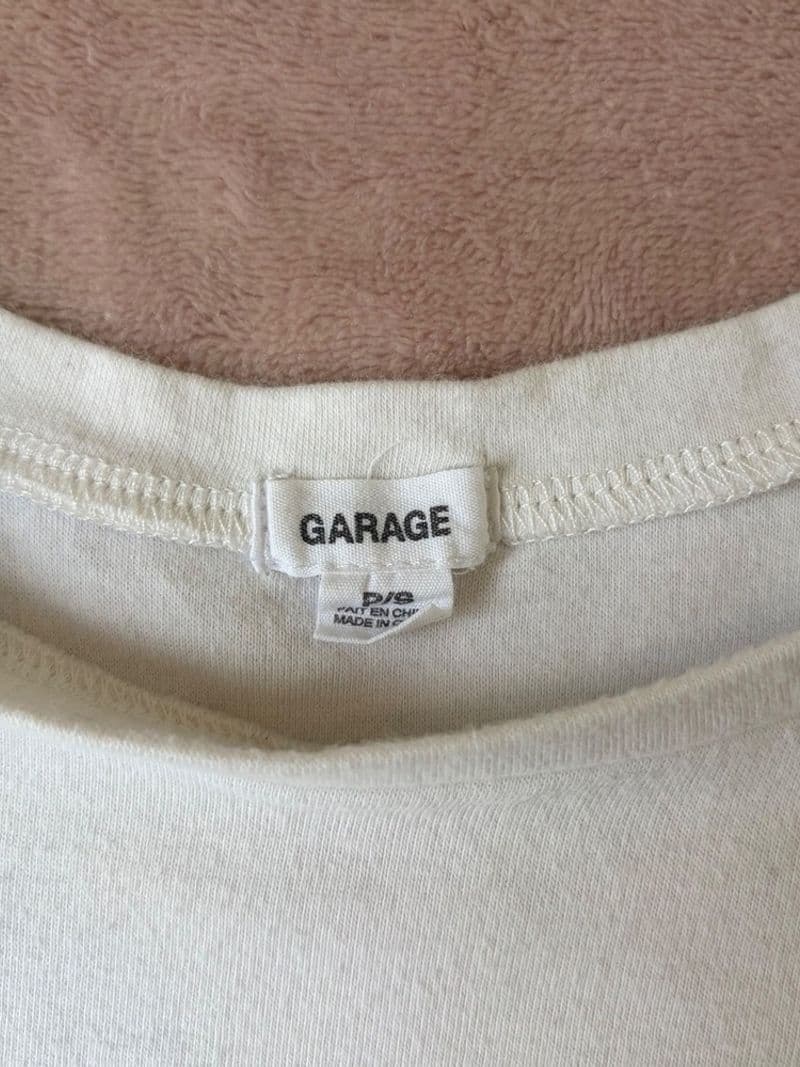 Garage Flower Market NYC Graphic Tee White Short Sleeve Crop Top Small — photo 1