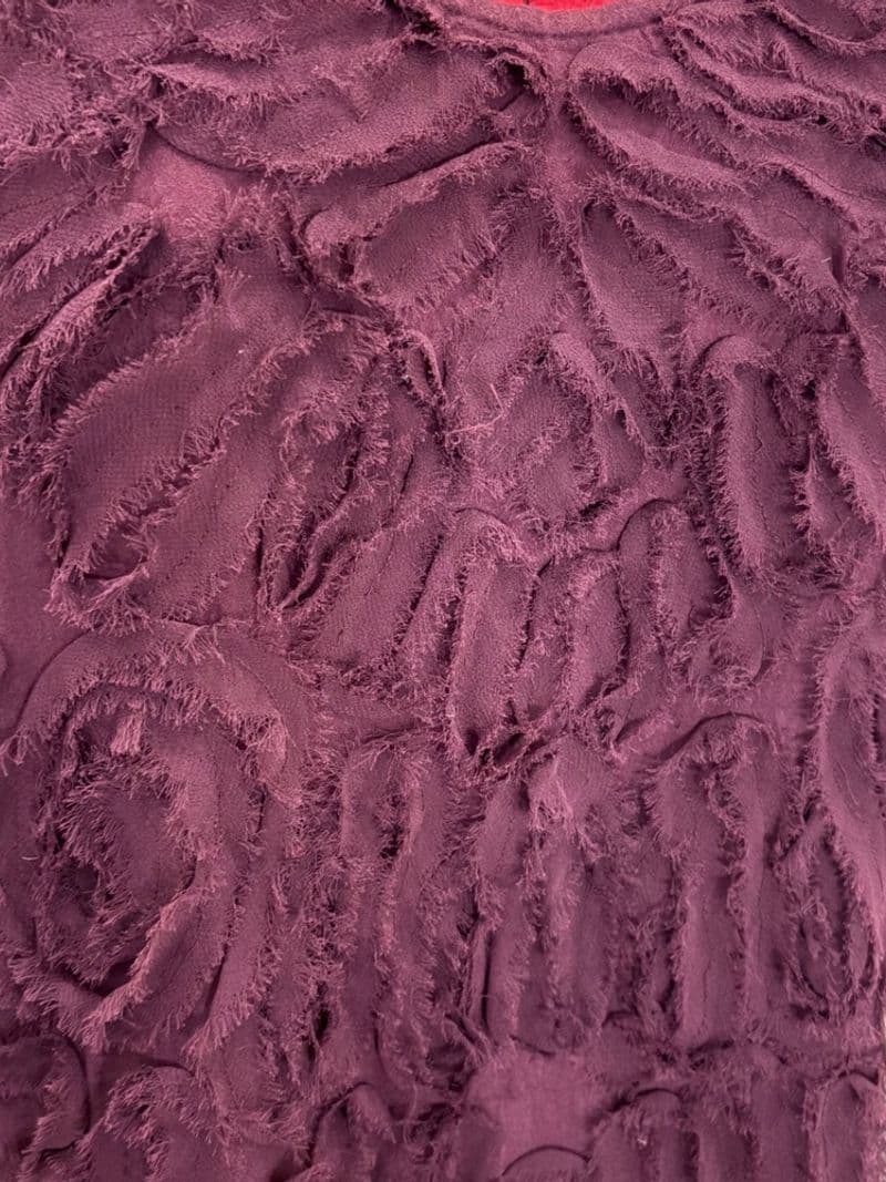 Calvin Klein Jeans Plum Purple Textured Frayed Swirl Sleeveless Blouse Small — photo 1
