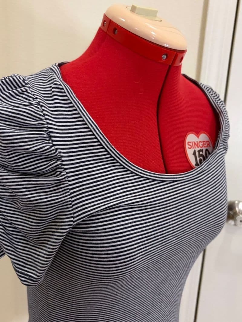 Parisian Twee Womens Navy White Striped Puff Sleeve Scoop Neck Top Small — photo 1