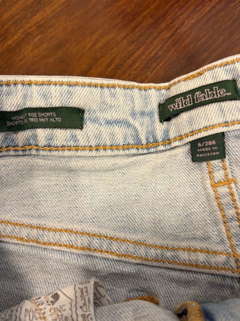 Wild Fable Highest Rise Denim Shorts Light Wash Cuffed Jean Shorts Womens 6 28R — photo 1