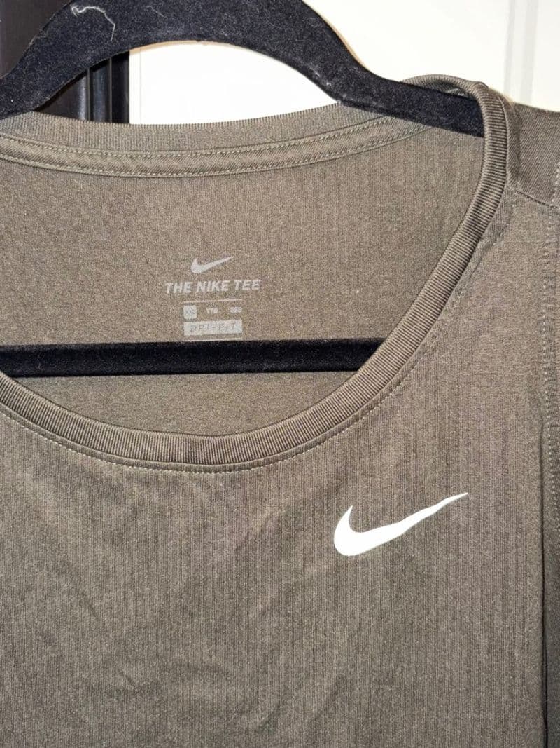 Nike Dri-FIT women's Training Tank Top Olive Green Swoosh Logo XL AR6069-325 — photo 1