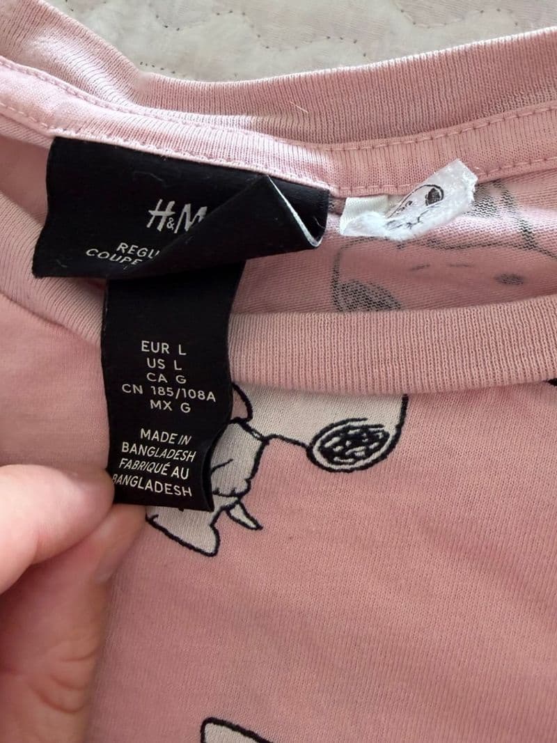 HM Peanuts Snoopy All Over Print T-Shirt Pink Mens Large — photo 1