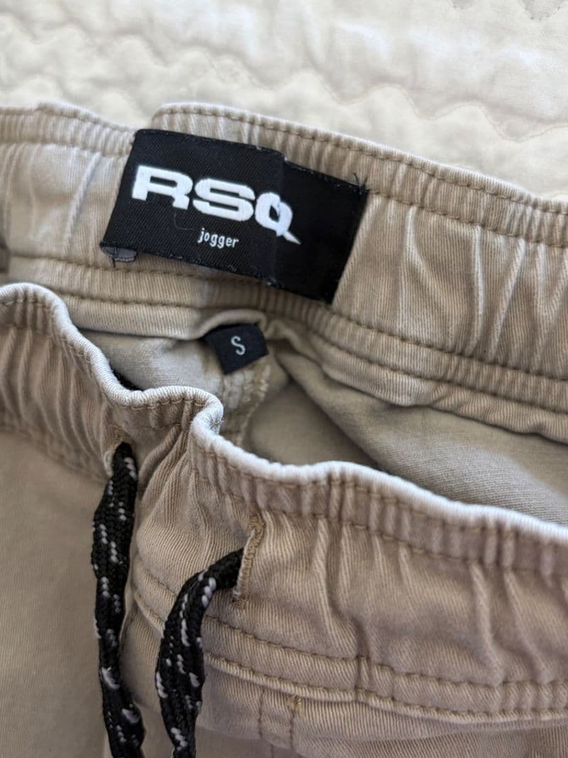 RSQ Mens Chino Jogger Pants Tan Khaki Elastic Waist Drawstring Size Small — photo 1